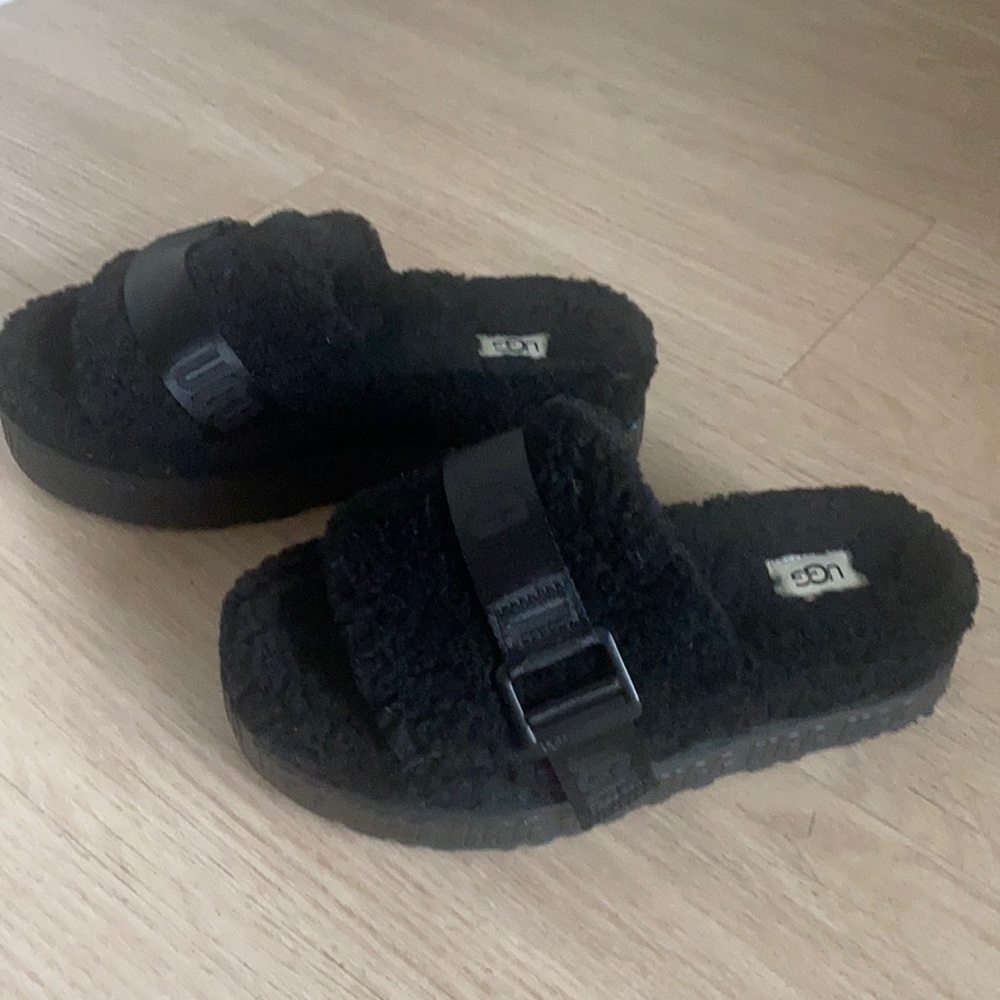 Ugg platform slippers size us 7